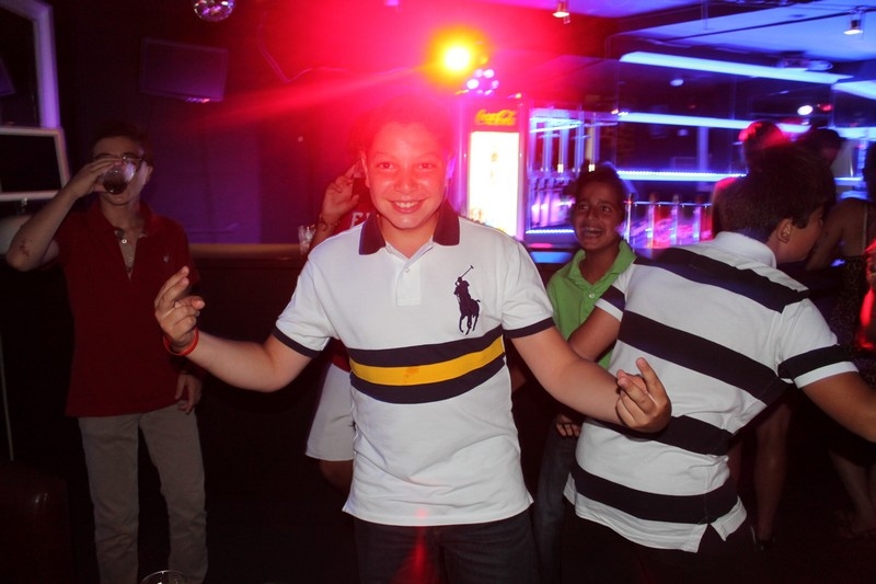Village Camps International Summer Camp Leysin, Switzerland 2025-08-09 https://www.villagecamps.com/journals_admin/images/696-17-disco (6).jpg